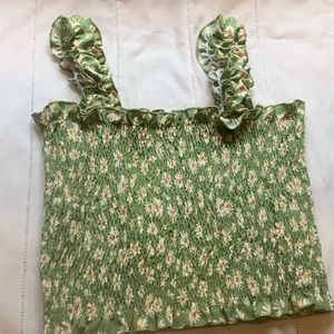 💚ROMWE Green crop tank with ruffles 💚